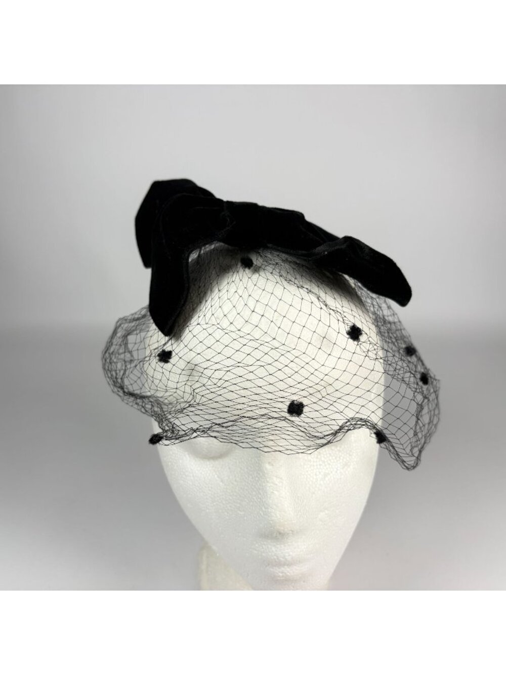 Vintage Black Velvet Birdcage Veil Fascinator Hat with Bow Polka Dot Netting